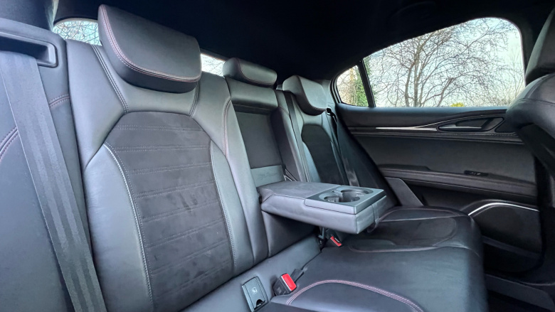 Alfa Romeo Stelvio 2.9 V6 BiTurbo 510 Quadrifoglio 5dr Auto Petrol Estate